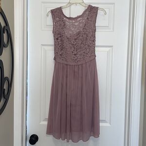 ✨DAVID'S BRIDAL Quartz Lavender short lace and mesh dress with illusion neckline